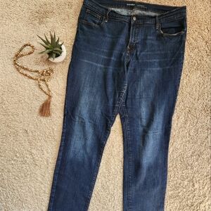 Old Navy Mid Rise Medium Wash Boot Cut Jeans